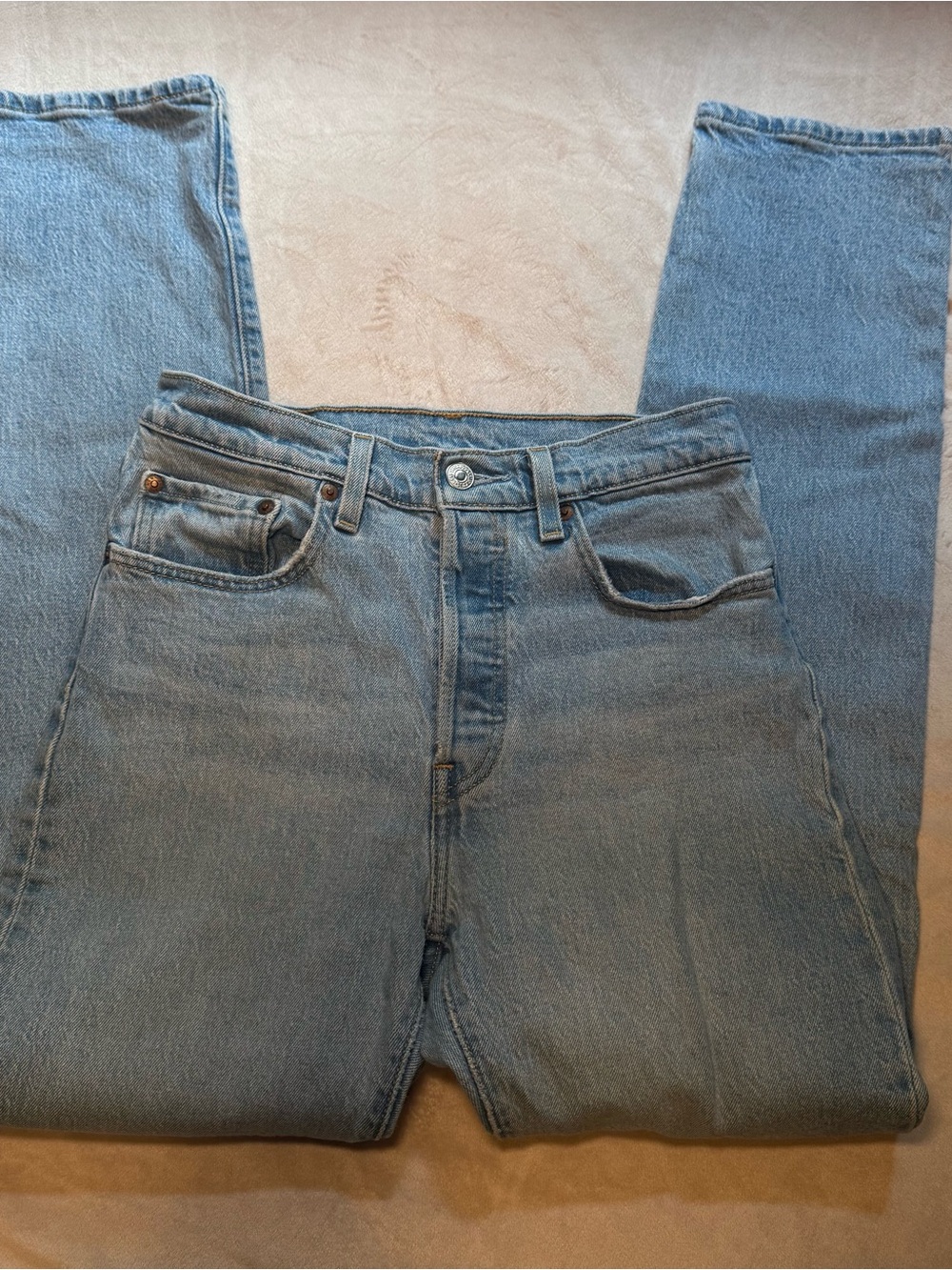 Levi's Women’s 501 Jeans In a Size 26x30